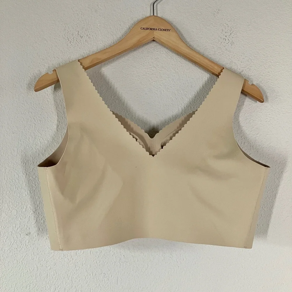 EVELYN BOBBIE Evelyn Bra XL Wireless EB Core Support Smoothing Scalloped Beige